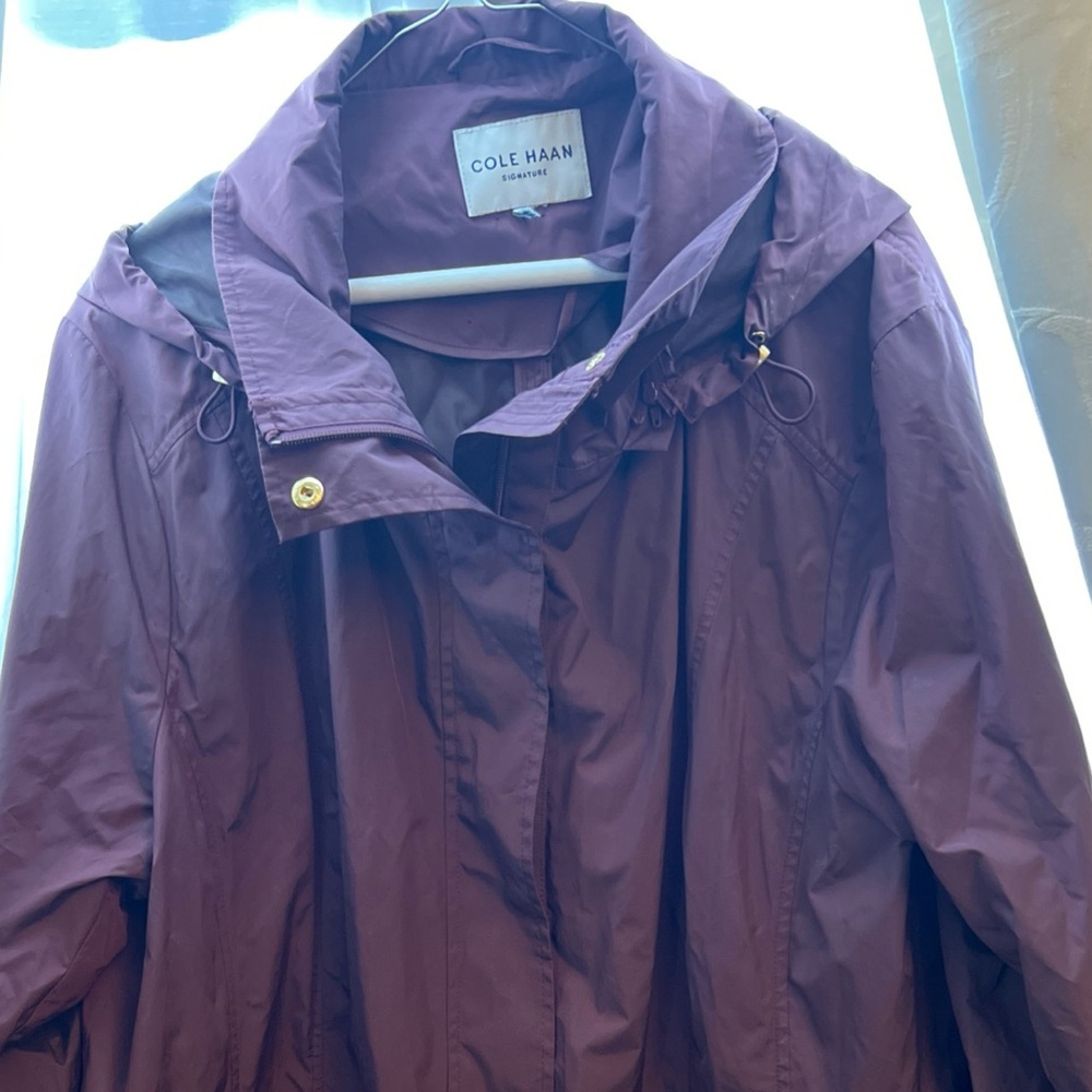 Cole Haan Packable Hooded Rain Jacket Women Red Burgundy XL Back Bow Long Coat